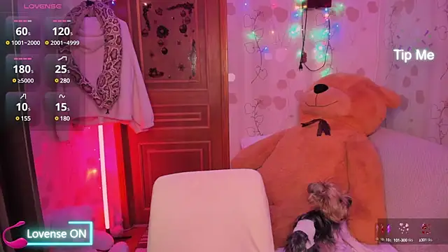 Lilly Black88888 online show from February 5, 2025, 3:31 pm