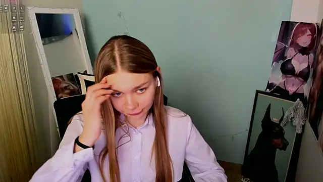 Molly sweetie online show from January 7, 2025, 10:01 am