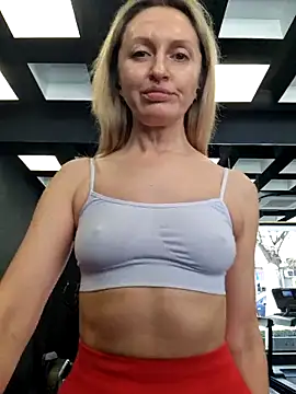 Snapshot of Miss____Mia_ chatting on March 6, 2025, 10:09 am Miss Mia online show from March 6, 2025, 10:09 am