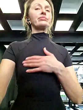 Snapshot of Miss____Mia_ chatting on March 7, 2025, 11:51 am Miss Mia online show from March 7, 2025, 11:51 am