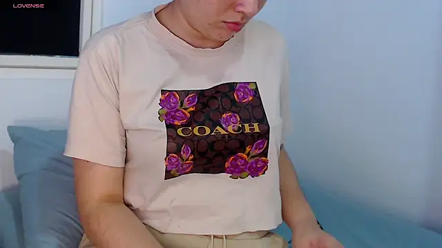 Snapshot of sofi-rojas1 chatting on November 30, 2025, 11:20 pm sofi-rojas1 online show from November 30, 2025, 11:20 pm