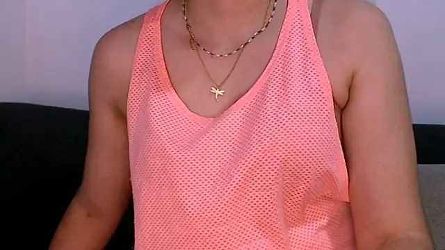 Snapshot of sofi-rojas1 chatting on February 4, 2026, 8:42 am sofi-rojas1 online show from February 4, 2026, 8:42 am