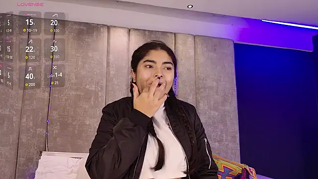 GiselOrtiz online show from November 19, 2025, 10:59 am