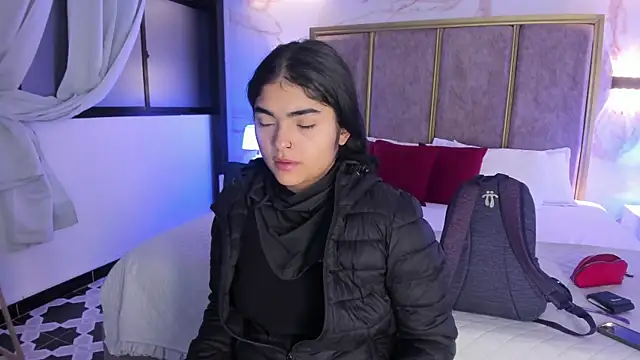 GiselOrtiz online show from April 7, 2026, 7:20 am