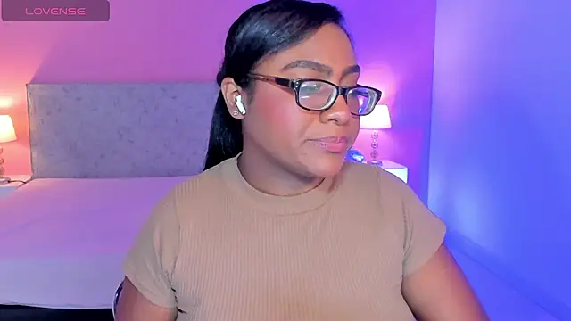 BlakmillerrGilson online show from November 13, 2025, 8:19 pm