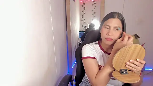 hellensexy online show from December 17, 2024, 9:16 pm