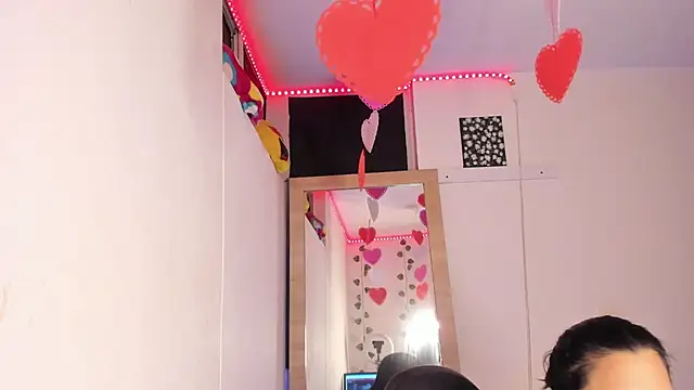 hellensexy online show from February 16, 2025, 10:10 pm