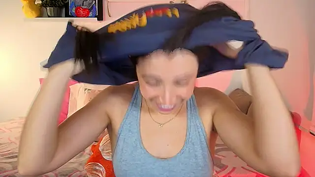 lilyy evanss online show from January 9, 2026, 12:24 am