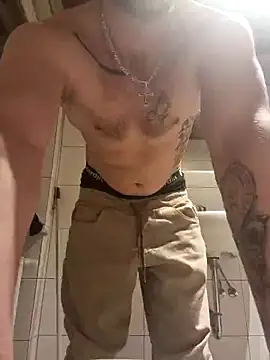 Snapshot of magicSeX4You chatting on February 23, 2025, 10:42 pm magicSeX4You online show from February 23, 2025, 10:42 pm