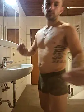 Snapshot of magicSeX4You chatting on September 9, 2025, 7:57 pm magicSeX4You online show from September 9, 2025, 7:57 pm