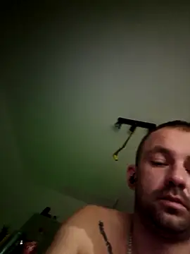 Snapshot of magicSeX4You chatting on October 27, 2025, 10:25 pm magicSeX4You online show from October 27, 2025, 10:25 pm