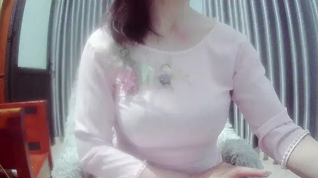 Yii-Ser online show from February 16, 2026, 6:59 pm