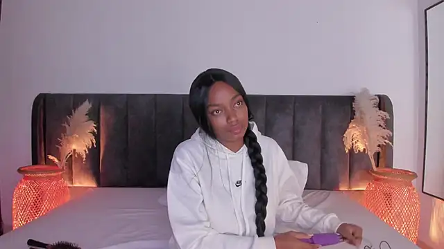 Snapshot of Martina_jackson_15 chatting on March 8, 2025, 5:07 am Martina jackson 15 online show from March 8, 2025, 5:07 am