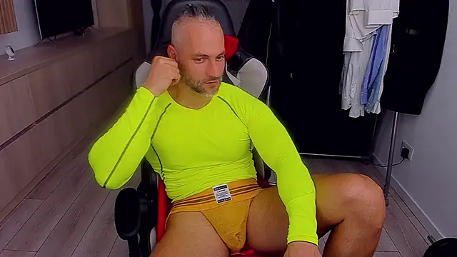 MarisMuscle online show from September 10, 2025, 6:52 pm