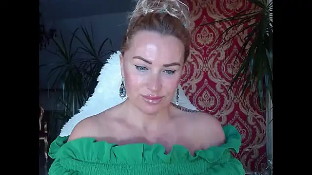 eyesangel22 online show from February 2, 2025, 6:26 am