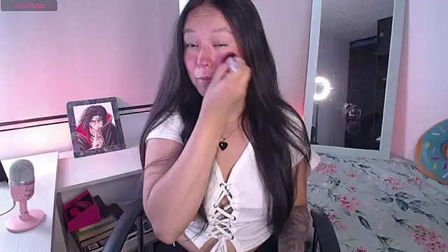 Lexie Thompson10 online show from February 10, 2026, 7:07 pm