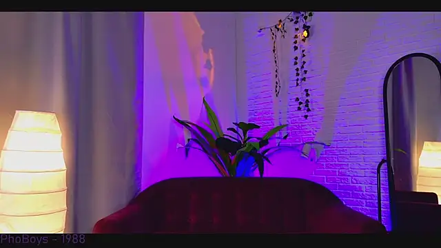 LoraaDoll online show from March 22, 2025, 9:24 am