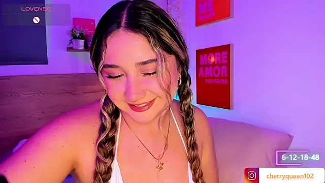 Cherryyquen online show from March 11, 2026, 10:27 pm