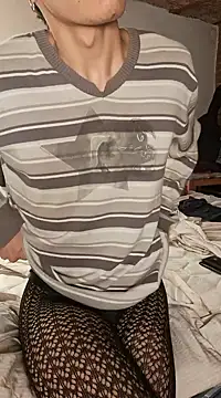 LYZBORNHD online show from December 29, 2024, 12:12 pm