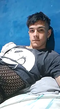 LYZBORNHD online show from January 29, 2025, 6:28 pm