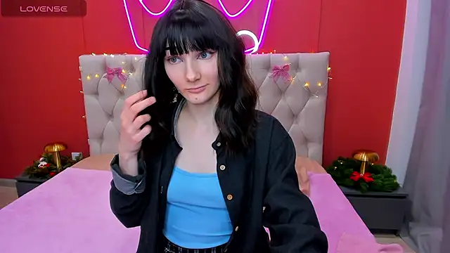 Snapshot of Lili_flowerr chatting on January 11, 2025, 12:40 pm Lili flowerr online show from January 11, 2025, 12:40 pm