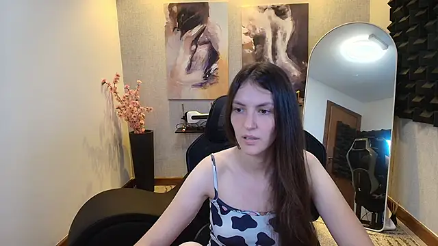 Snapshot of upssnowy chatting on September 22, 2025, 11:51 pm upssnowy online show from September 22, 2025, 11:51 pm