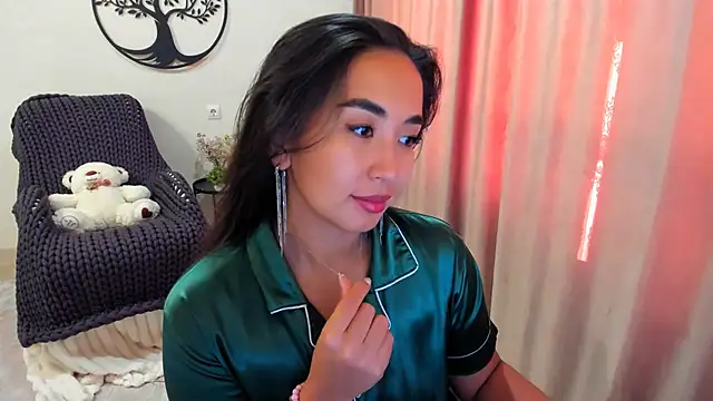 worldofkim online show from September 9, 2025, 4:01 am