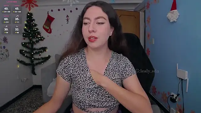 Snapshot of leslyyu chatting on December 29, 2024, 3:13 pm leslyyu online show from December 29, 2024, 3:13 pm