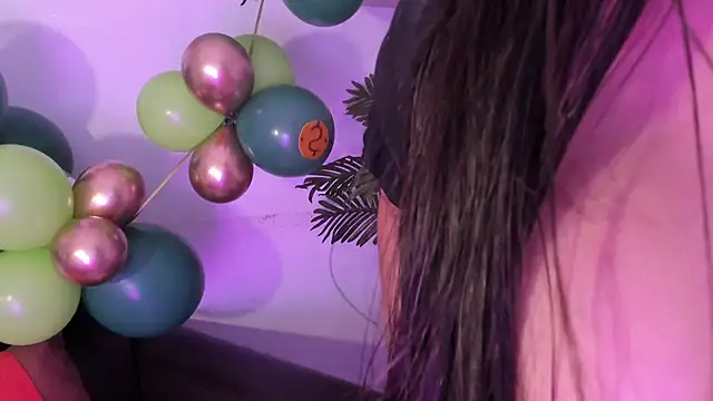 Snapshot of Miia_Thompsonn chatting on March 14, 2025, 3:26 am Miia Thompsonn online show from March 14, 2025, 3:26 am