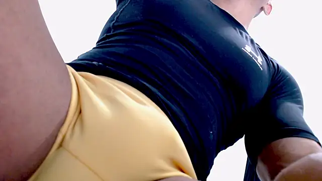 Antonywebb94 online show from April 17, 2026, 2:58 am