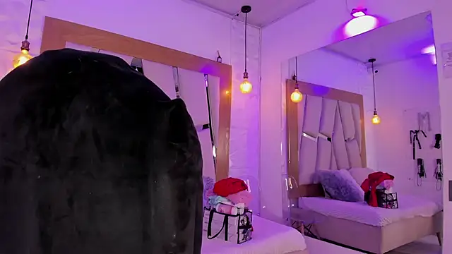 ary cooper  online show from March 1, 2025, 12:45 pm