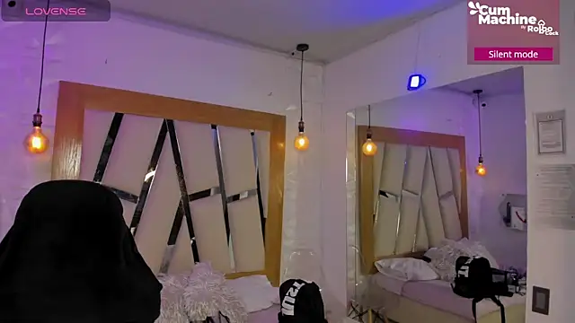 ary cooper  online show from September 27, 2025, 12:21 pm