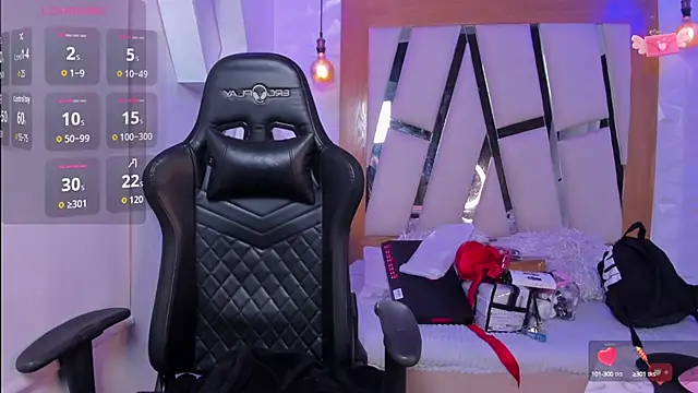 ary cooper  online show from October 17, 2025, 12:41 pm