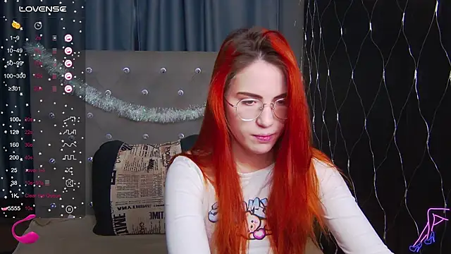 Snapshot of EmilyKents chatting on December 24, 2024, 1:49 am EmilyKents online show from December 24, 2024, 1:49 am