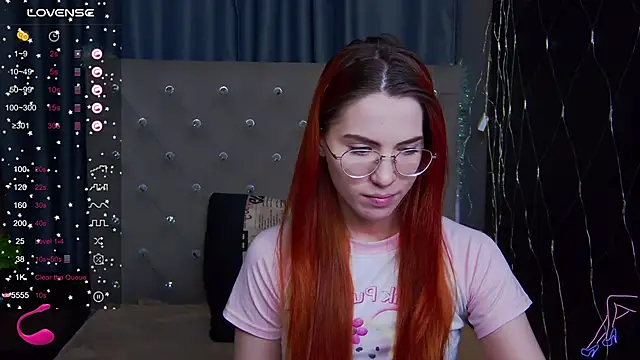 Snapshot of EmilyKents chatting on January 18, 2025, 1:41 am EmilyKents online show from January 18, 2025, 1:41 am