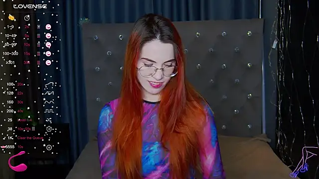 Snapshot of EmilyKents chatting on February 11, 2025, 1:20 am EmilyKents online show from February 11, 2025, 1:20 am