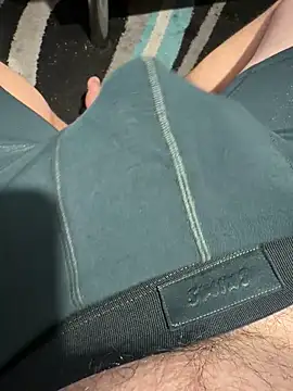 Kissoks1xh online show from February 26, 2026, 7:35 pm