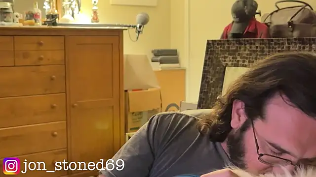 Seraph De La Luna online show from April 5, 2026, 6:21 am