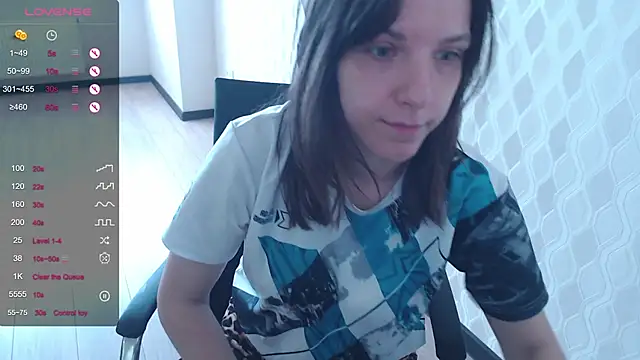Snapshot of LisaHeart chatting on May 31, 2026, 3:52 pm LisaHeart online show from May 31, 2026, 3:52 pm