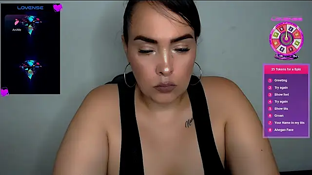 Snapshot of Miss_Agatha chatting on December 6, 2024, 2:02 am Miss Agatha online show from December 6, 2024, 2:02 am