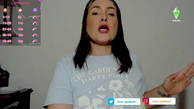 Miss Agatha online show from November 11, 2025, 2:11 am