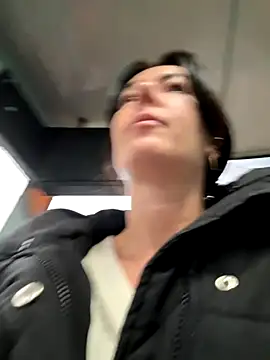 eveangelll online show from November 18, 2025, 5:34 am