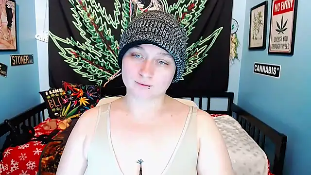 Snapshot of Chloenightmare chatting on February 8, 2025, 12:49 am Chloenightmare online show from February 8, 2025, 12:49 am