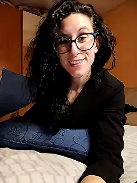 Snapshot of SofiaMori chatting on January 15, 2025, 10:02 pm SofiaMori online show from January 15, 2025, 10:02 pm