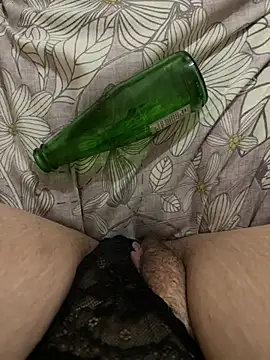 pinkimeryem online show from April 14, 2026, 5:02 am