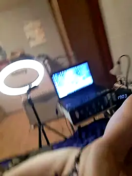 Snapshot of olivier59930 chatting on December 9, 2024, 6:03 pm olivier59930 online show from December 9, 2024, 6:03 pm