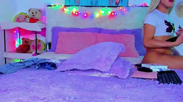 Candy Candy   online show from December 7, 2024, 8:38 pm