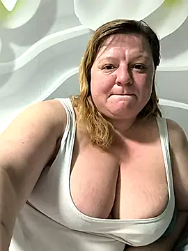 Snapshot of jusichka chatting on April 3, 2026, 5:11 pm jusichka online show from April 3, 2026, 5:11 pm