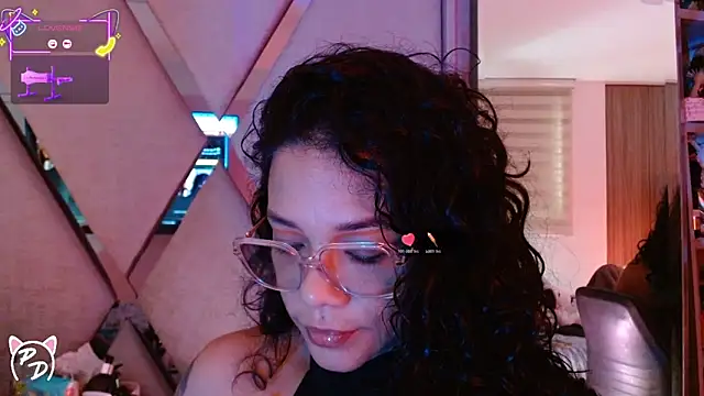 paula daniela1 online show from June 1, 2026, 9:16 pm