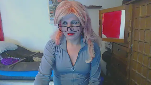 LorenJade online show from February 8, 2025, 7:26 am